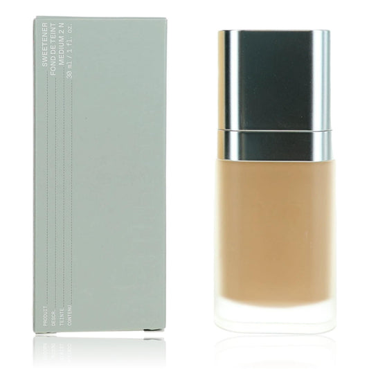 r.e.m. beauty Sweetener de r.e.m. beauty, base de maquillaje de 1 oz - Tono Medio 2 N